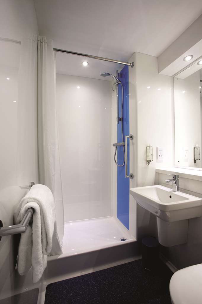 Travelodge Peterborough Central الغرفة الصورة